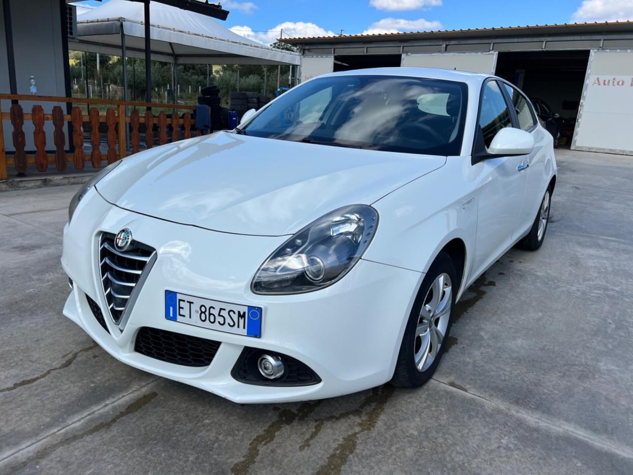 Alfa Romeo Giulietta 1.6 JTDm-2 105 CV Distinctive