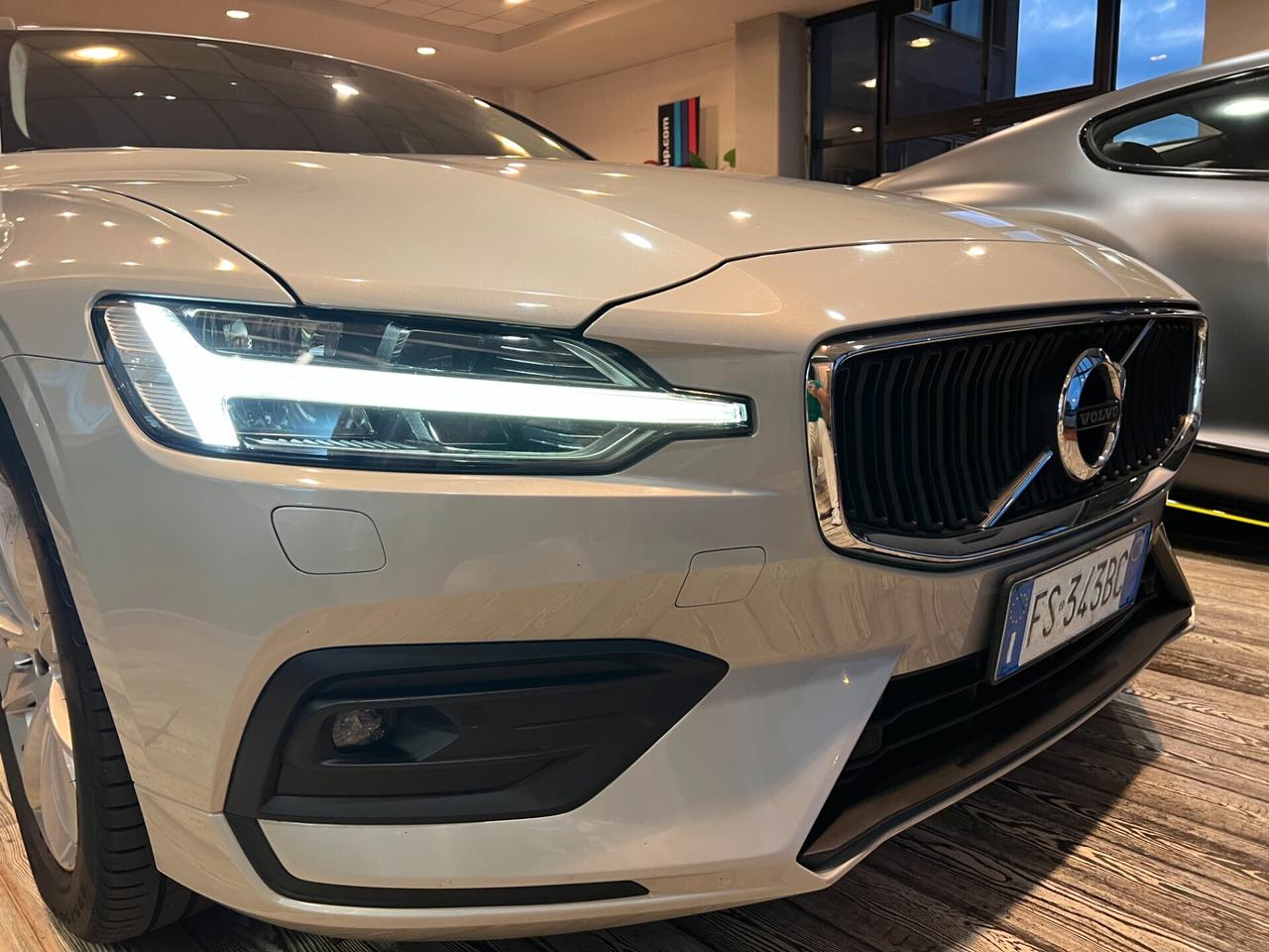 VOLVO V60/UNICO PROP/IVA ESPOSTA