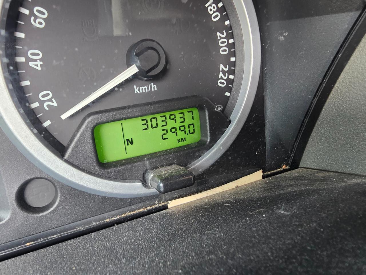 Land Rover Discovery 3 2.7 TDV6 HSE