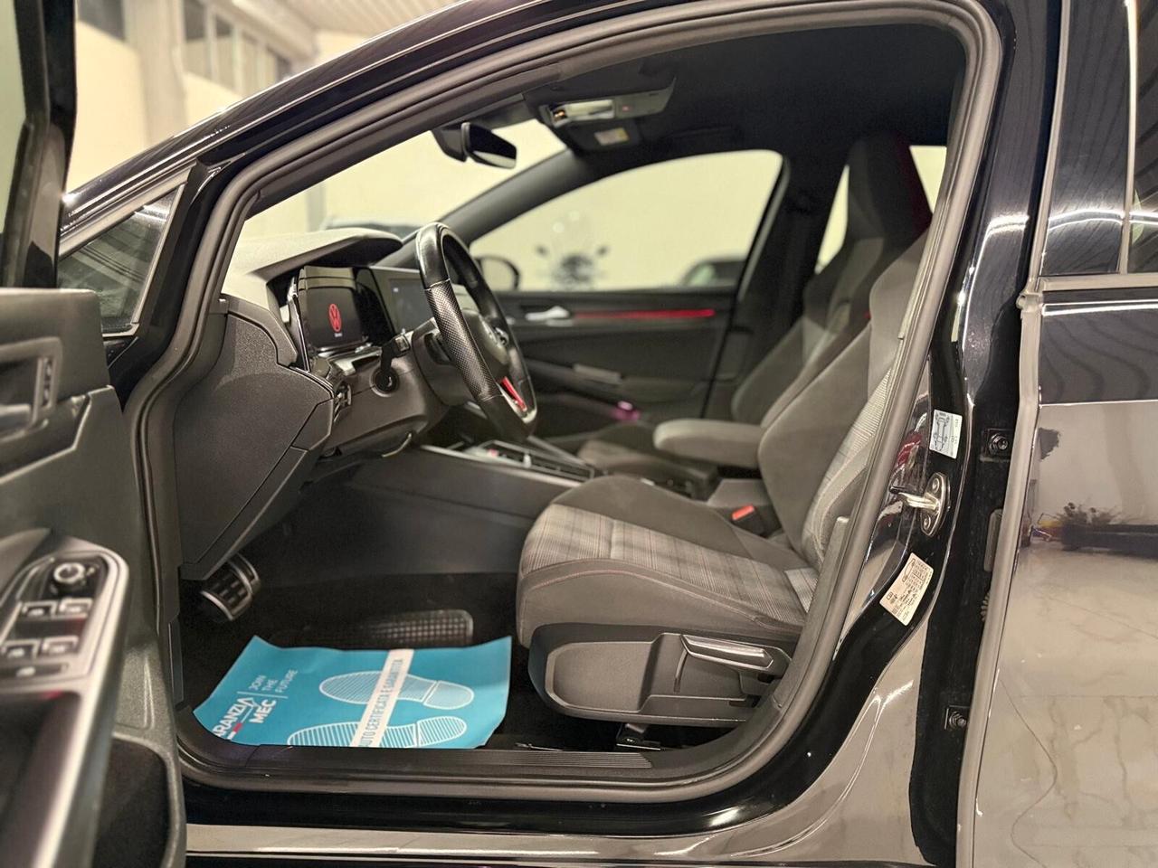 Volkswagen Golf GTI 2.0 TSI