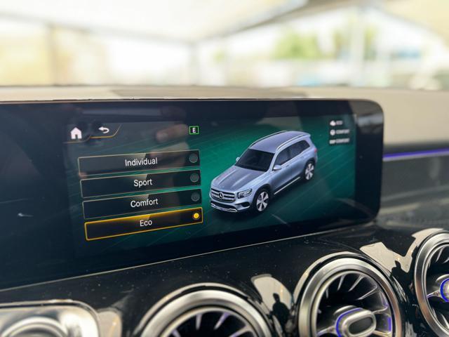 MERCEDES-BENZ GLB 200 d Premium AMG (Auto/Led64/Pelle/Led)