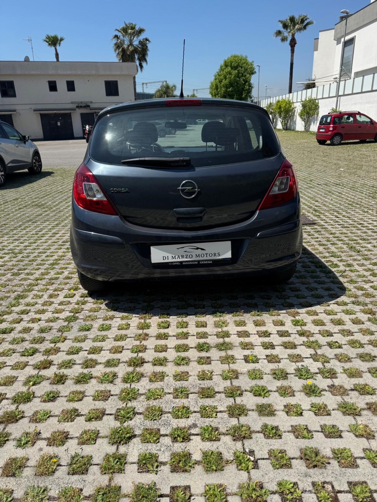 Opel Corsa 1.2 80CV 5 porte GPL-TECH Edition