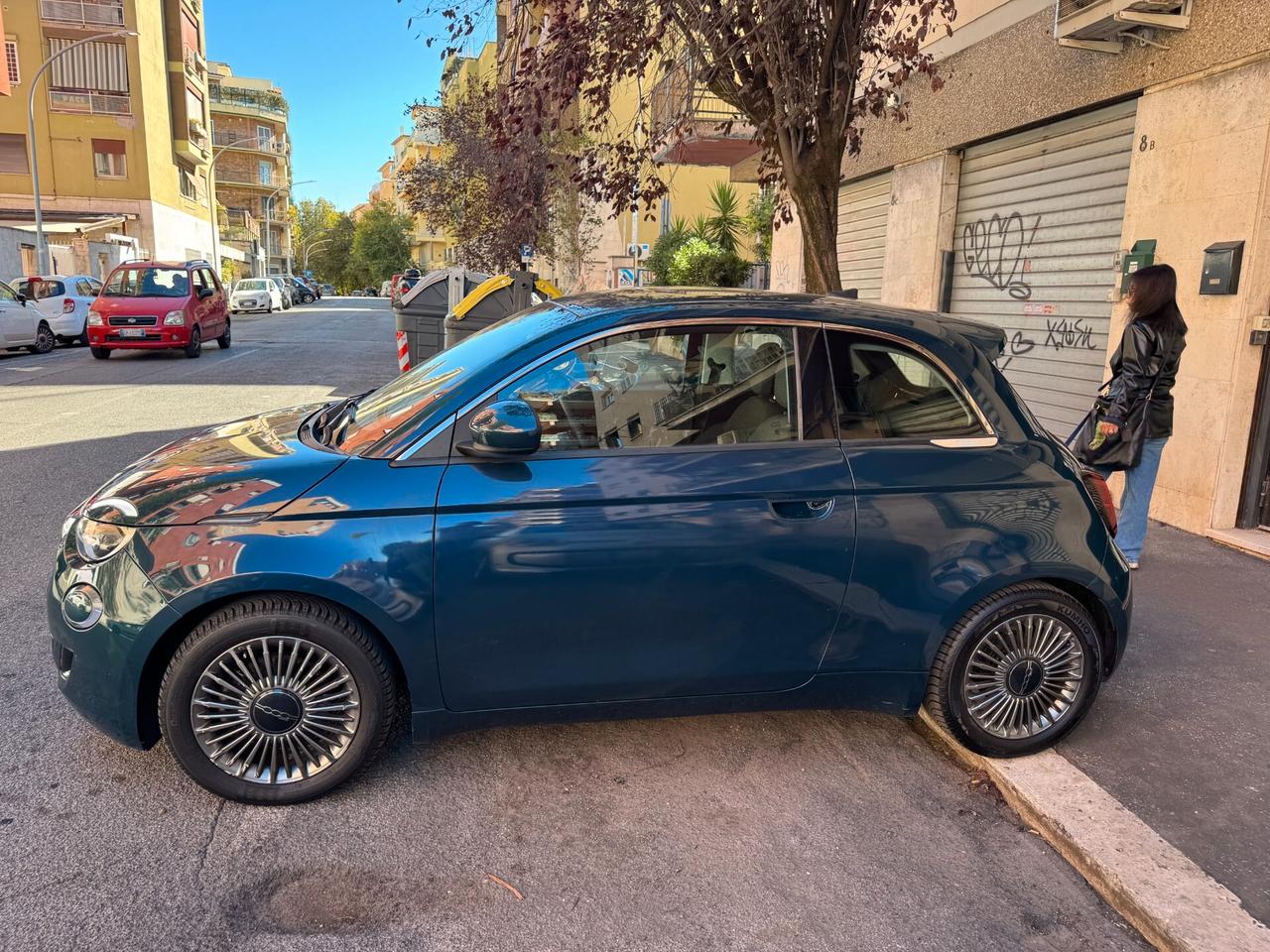 Fiat 500 500e Berlina 42 kWh Icon