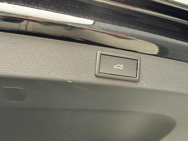 SKODA Karoq 2.0 TDI 4x4 DSG SportLine Matrix Navi ACC Camera