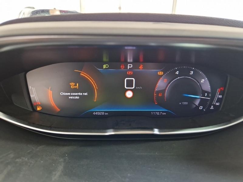 PEUGEOT 3008 BLUEHDI 130 EAT8 SES ALLURE PACK SUV