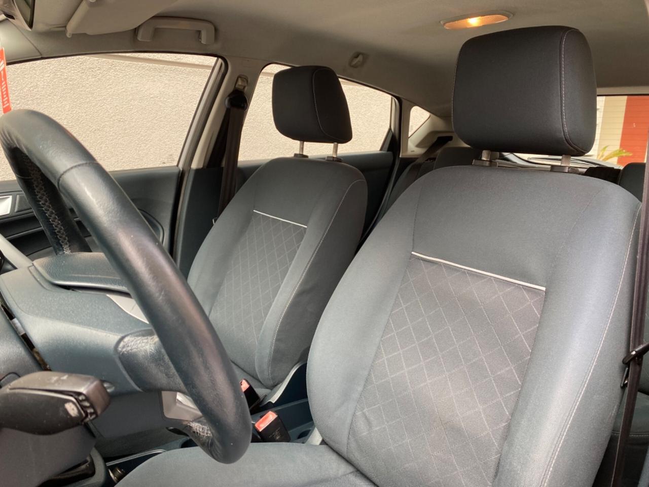 Ford Fiesta 1.4 GPL Casa Madre