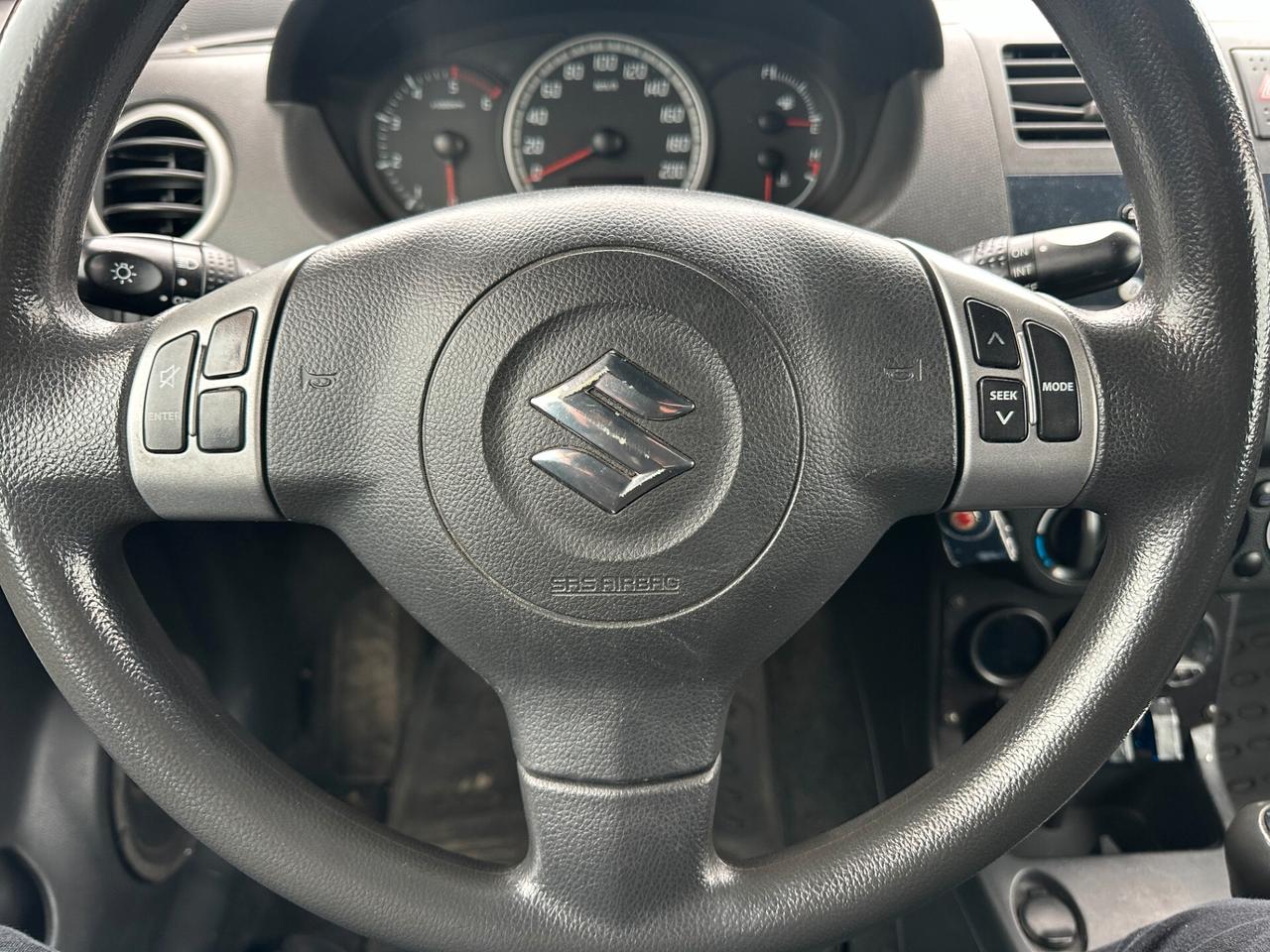 Suzuki Swift 1.3 DDiS 3p. GL