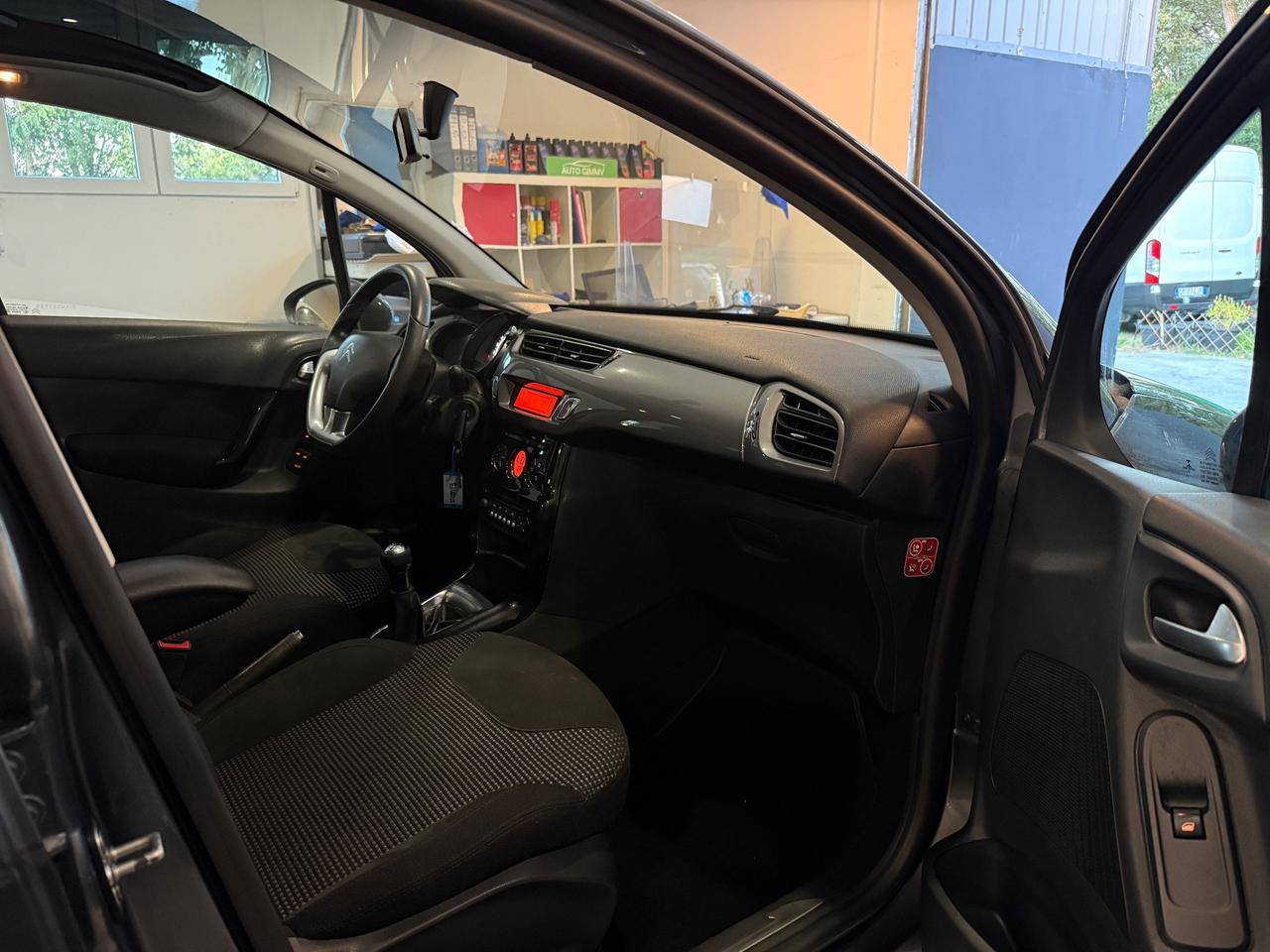 Citroen C3 1.2 BENZINA ANNO 2015 neopatentati