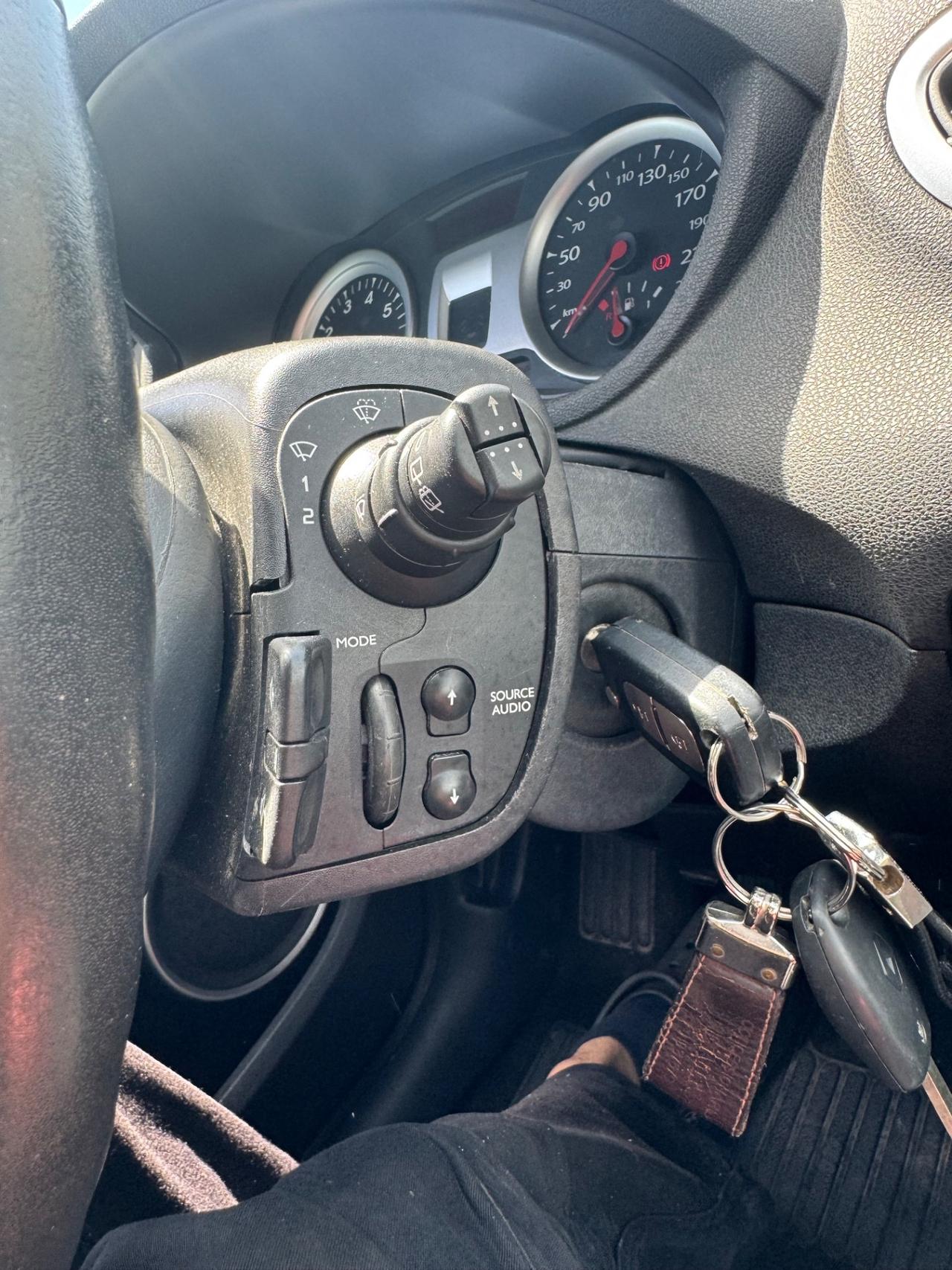Renault Clio 1.2 16V 5 porte GPL