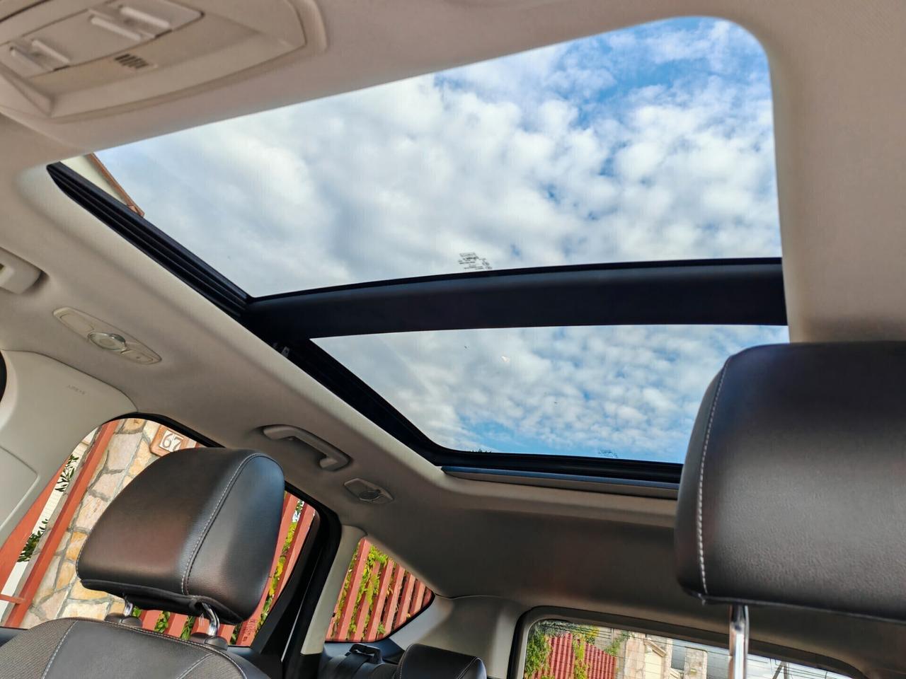 Ford Kuga 2.0 TDCI tetto navig cam pelle 2013