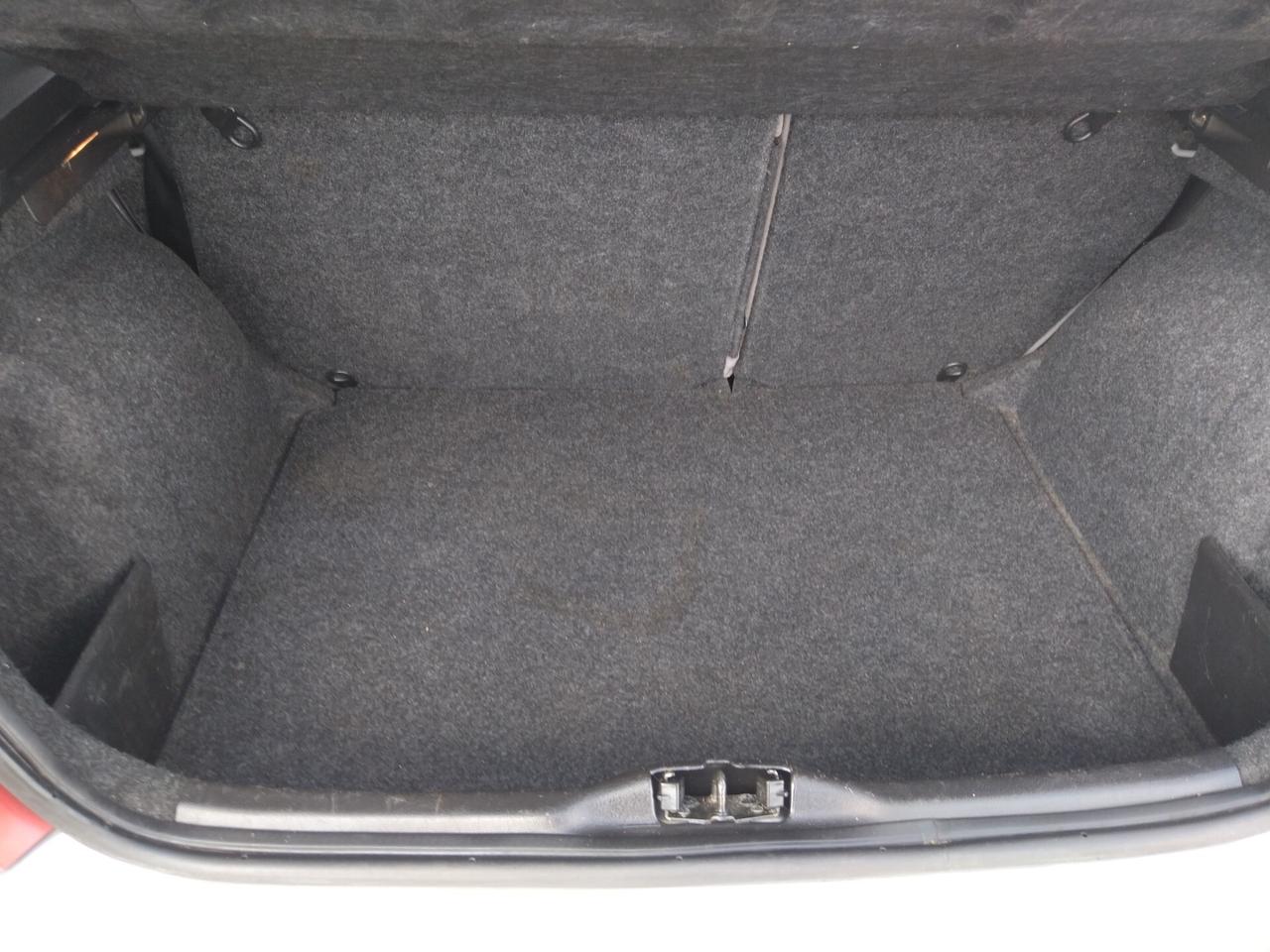 Peugeot 307 1.4 HDi 68cv diesel 5p. XR x neopatentati