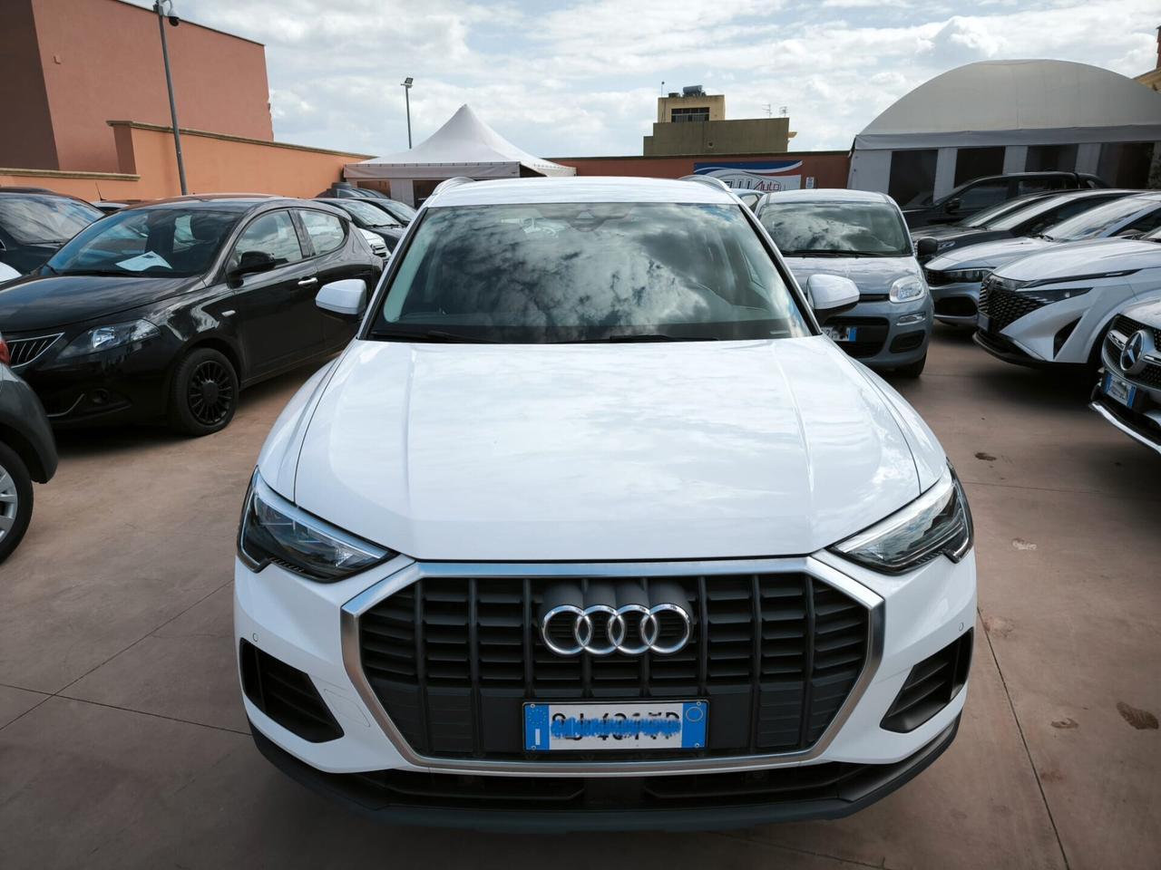 Audi Q3 35 TDI Business