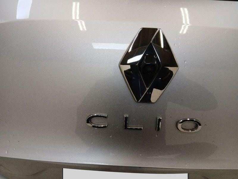 Renault Clio 1.6 E-Tech hybrid Intens 140cv auto my21