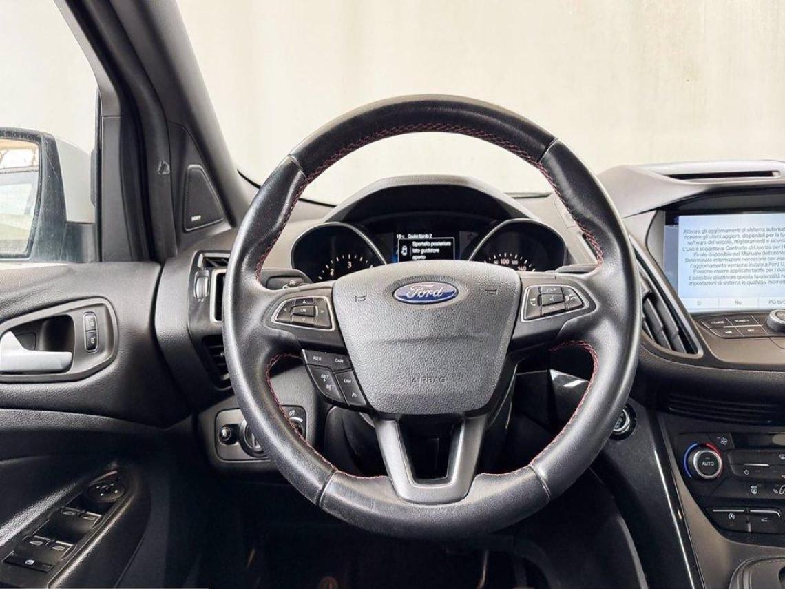 FORD Kuga 1 5 tdci st line ses 2wd 120cv powershift