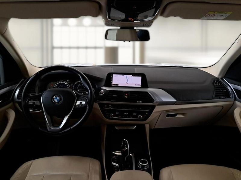 BMW X3 xDrive 30e Business Advantage Autom.