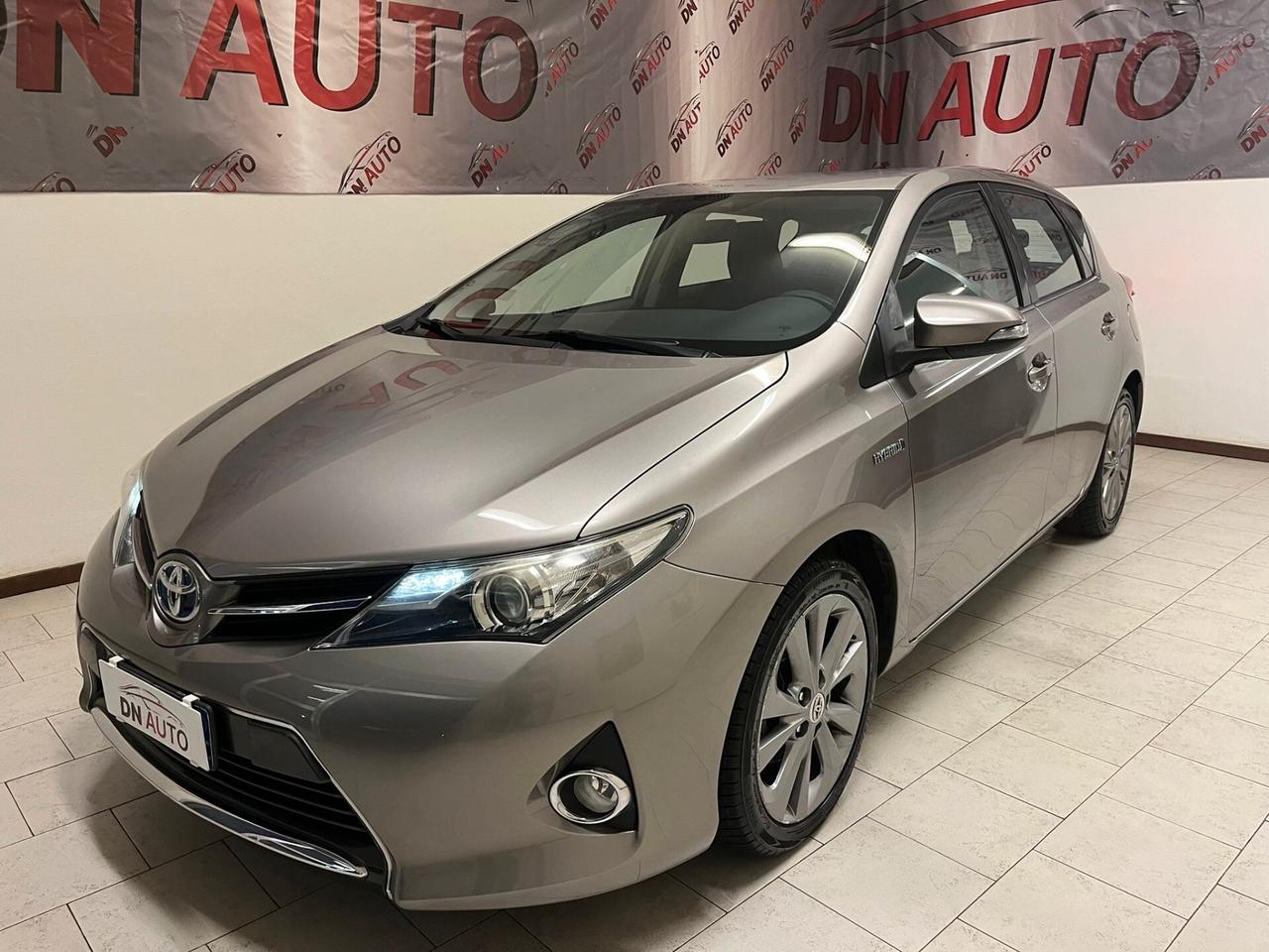 Toyota Auris 1.8 Hybrid Lounge