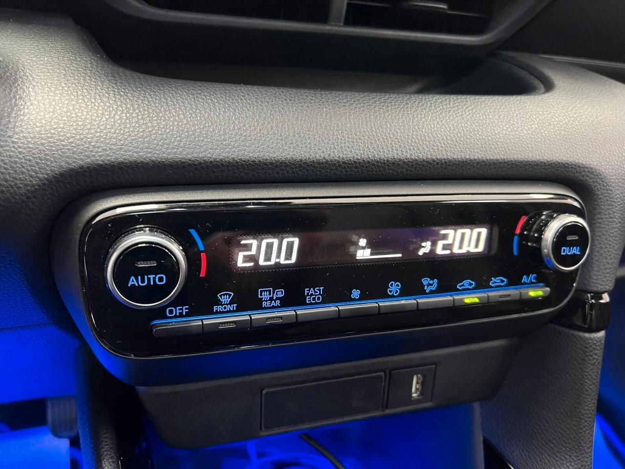 Toyota Yaris 1.5 Hybrid 5 Porte Lounge