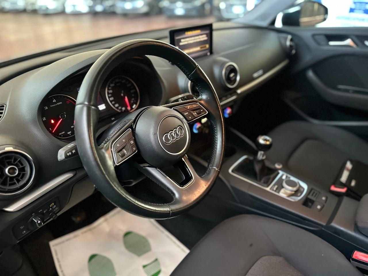 Audi A3 Sedan 1.6 TDI 116 CV/ok neopat/2018