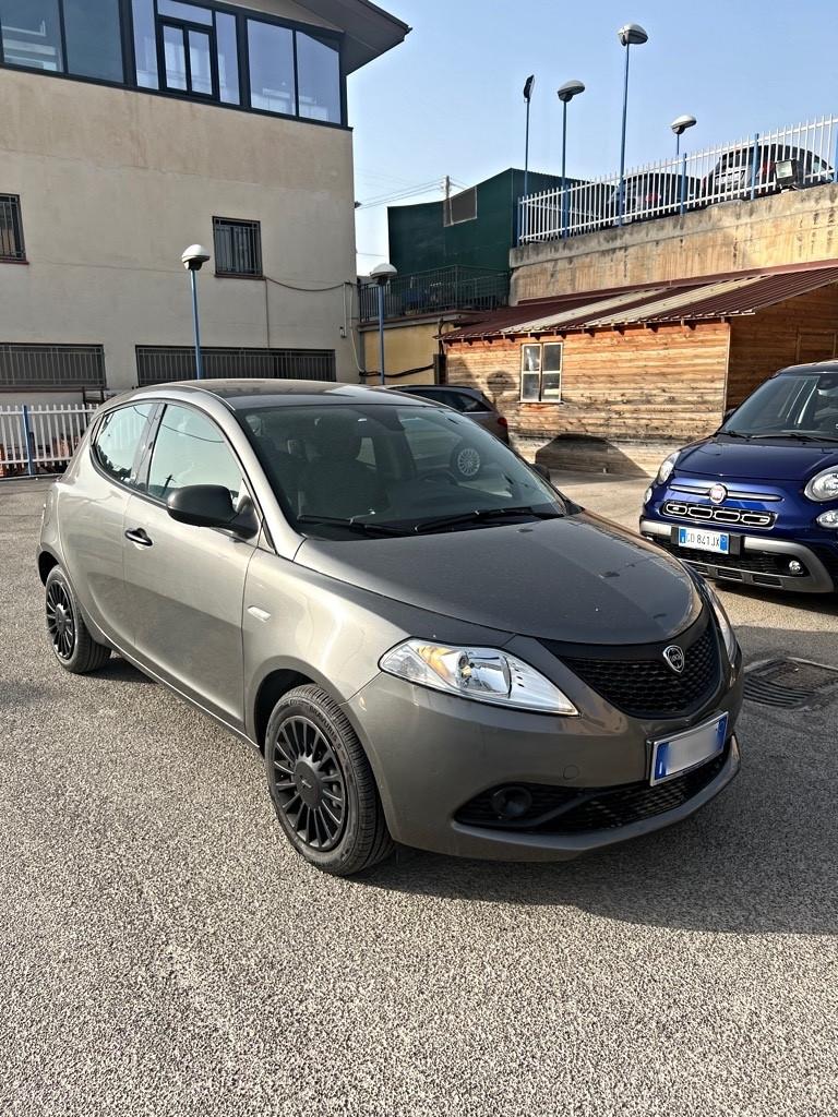 Lancia Ypsilon 1.0 70cv 2021