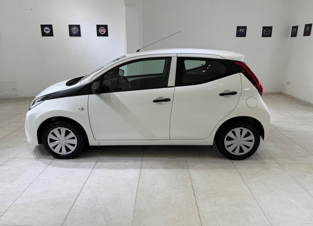 TOYOTA AYGO CONNECT 1.0 VVT-I 72 CV 5 PORTE X-COOL