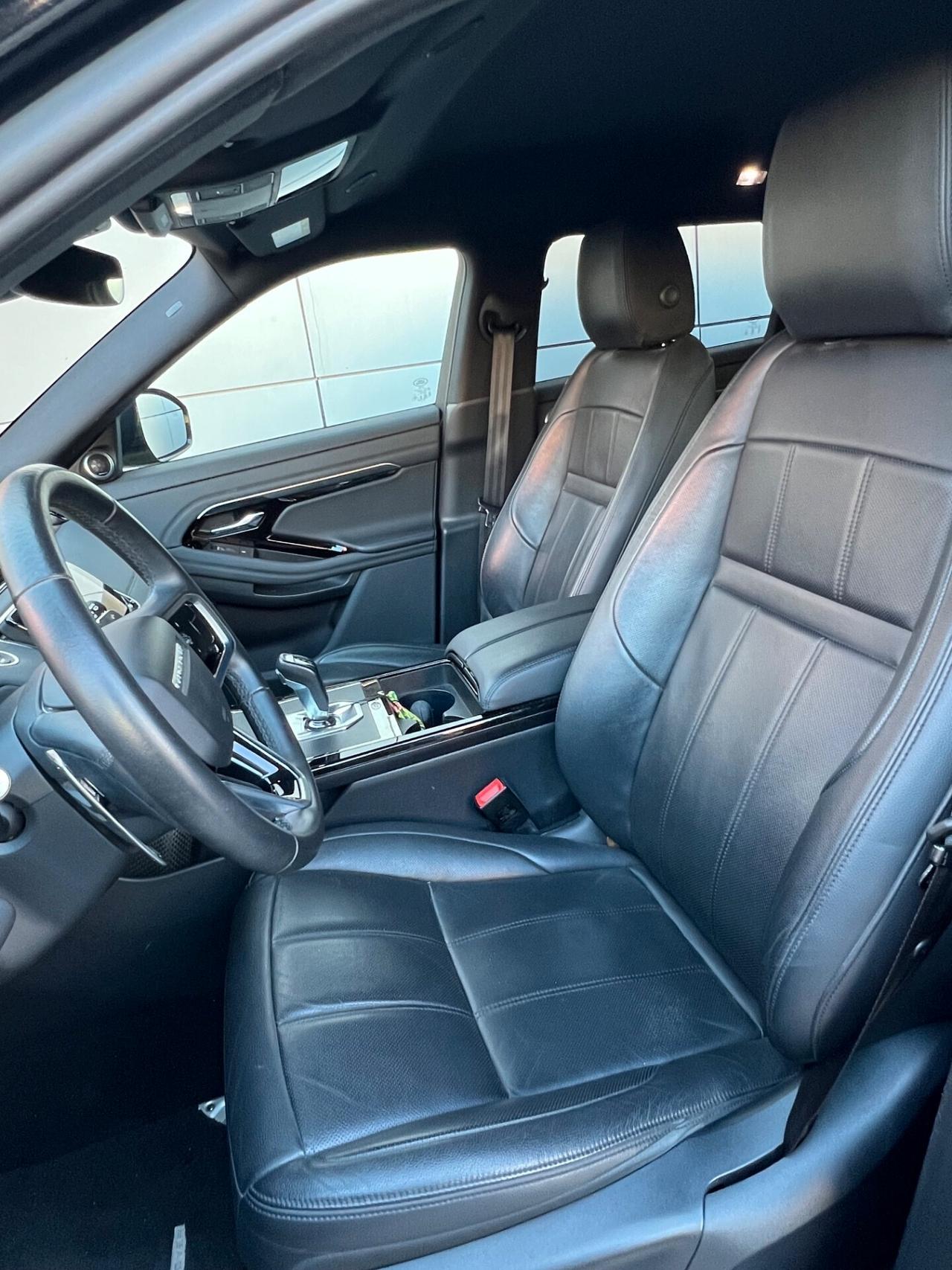 Range Rover Evoque R-Dynamic SE possibilità noleggio no scoring