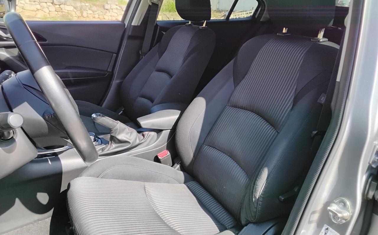 Mazda 3 Mazda3 2.2 Skyactiv-D Exceed