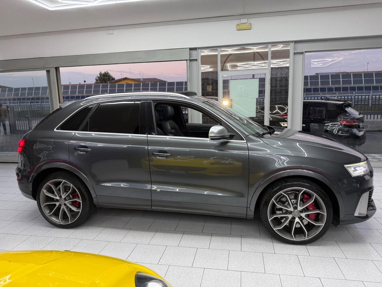 Audi Q3 RS 2.5 TFSI quattro S tronic