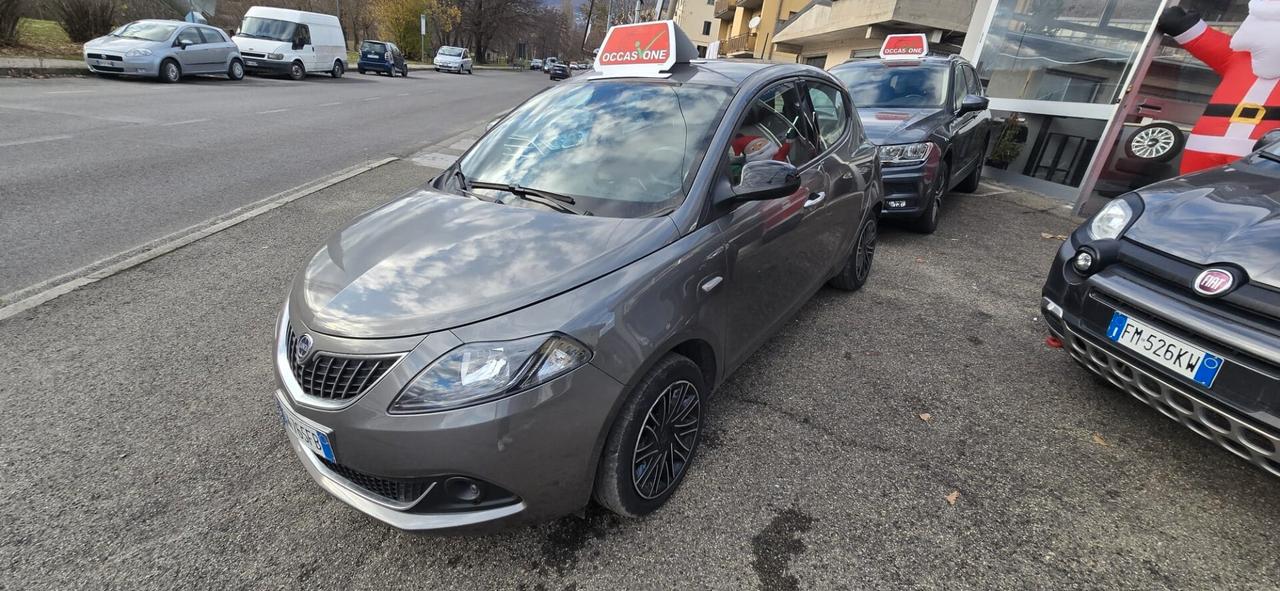 Lancia Ypsilon 1.0 FireFly 5 porte S&S Hybrid UnYca