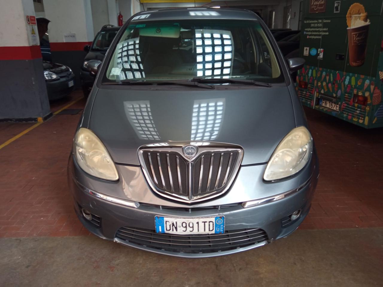 Lancia MUSA 1.4 16V Poltrona Frau