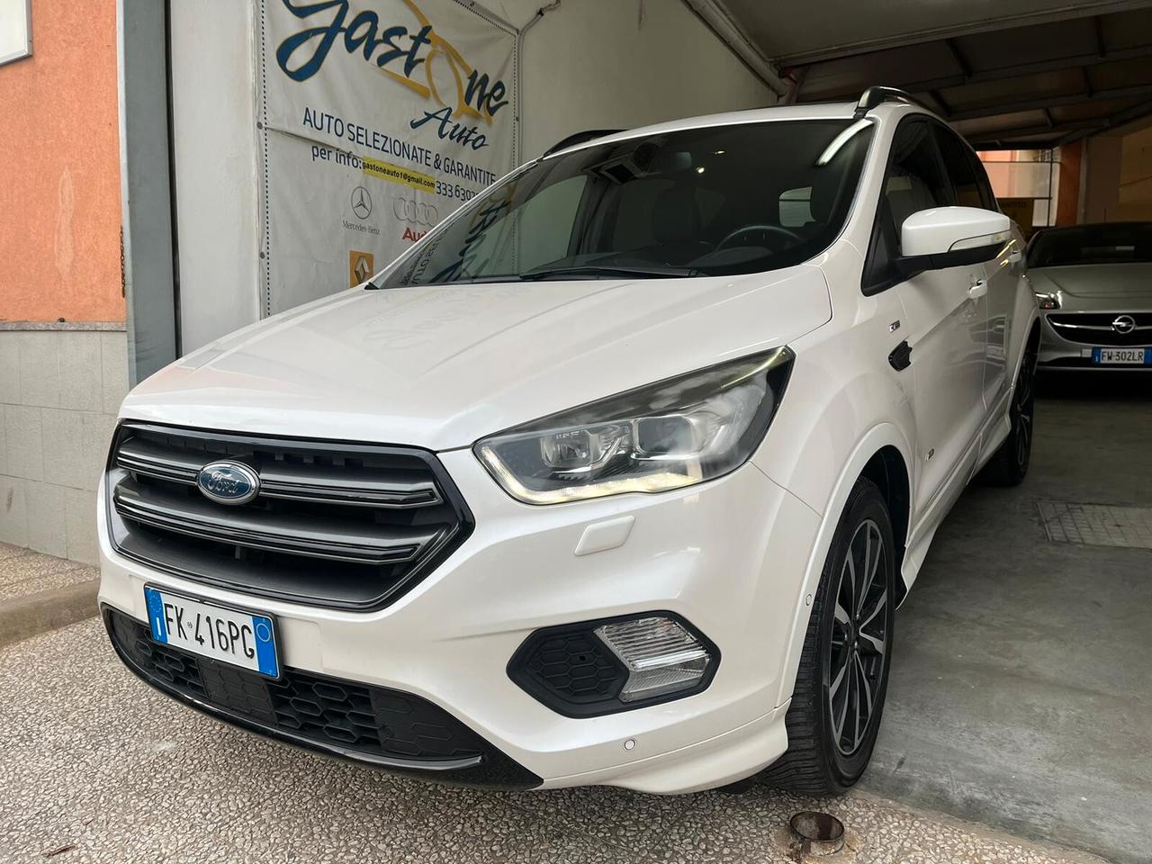 Ford Kuga 2.0 TDCI 150 CV 4WD ST-Line TETTO