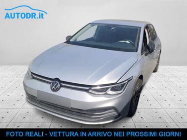 Volkswagen Golf 1.0 eTSI DSG Move LED Performance, Navi, Retrocamera, Sedili riscaldati