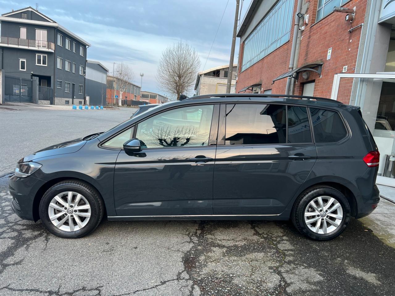 Volkswagen Touran 1.6 TDI 115 CV SCR DSG Highline BlueMotion Tech.