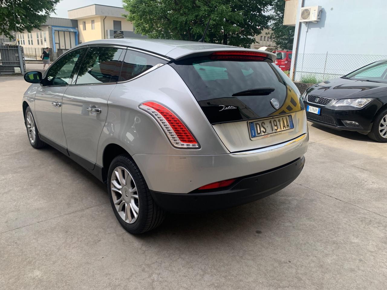 Lancia Delta 1.6 MJT DPF Argento