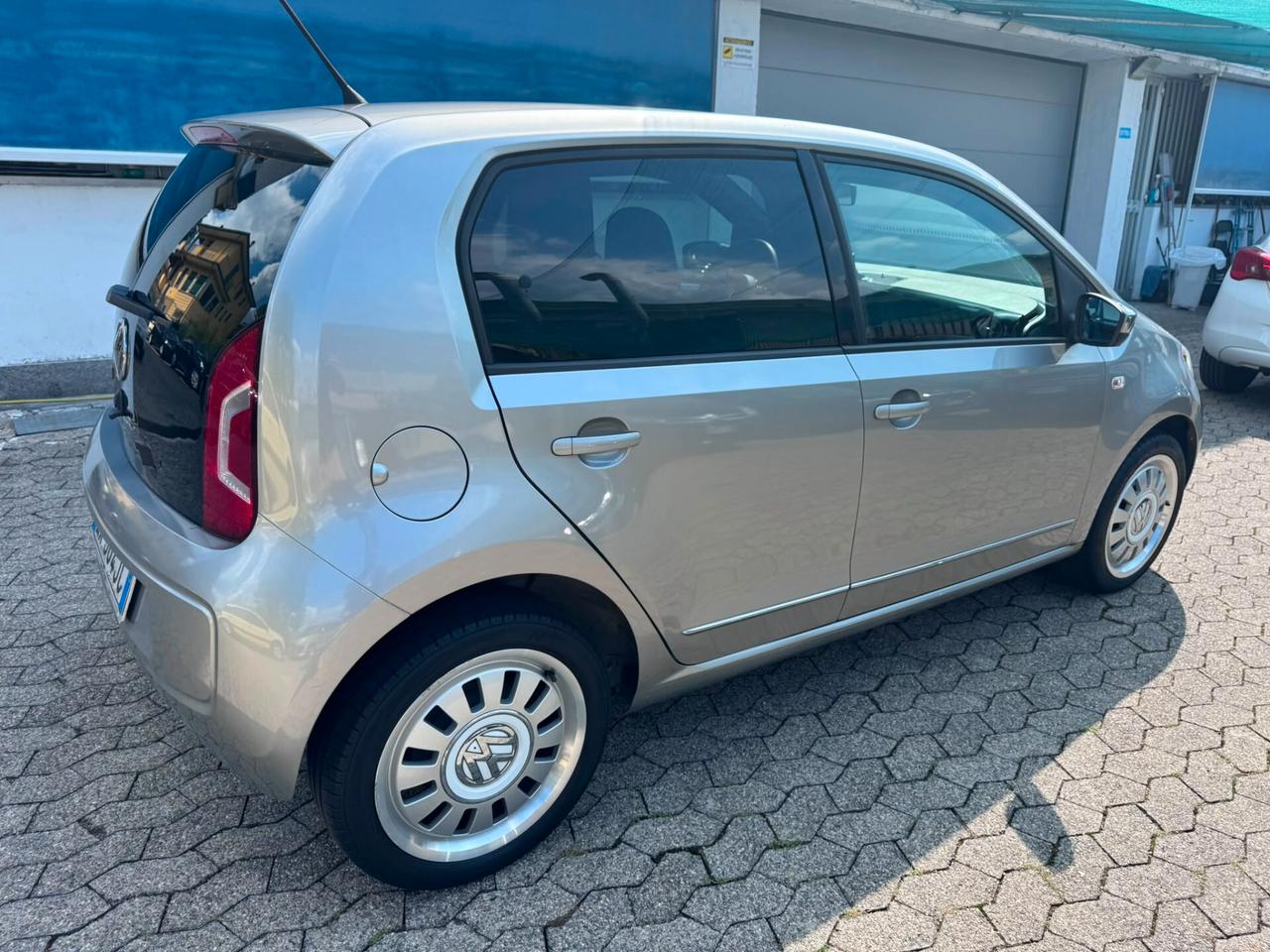Volkswagen up! 1.0 5p. eco move BlueMotion Technology
