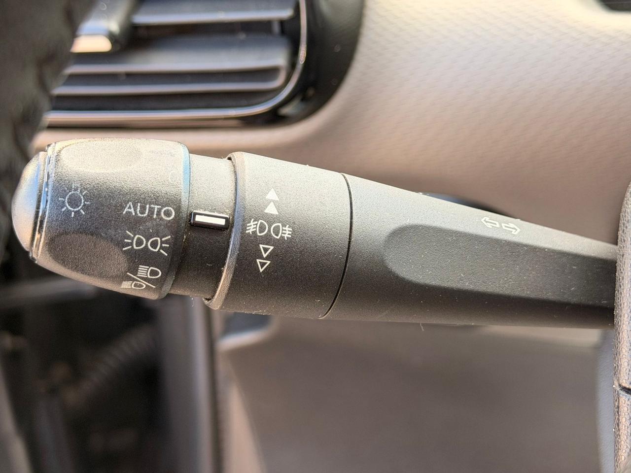 Citroen C4 Cactus 1.5 BlueHdi 100cv SHINE FULL OPTIONAL