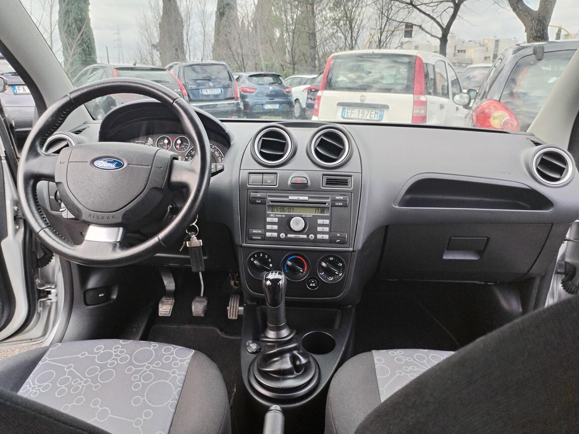Ford Fiesta Fiesta 1.2 5p. 160000km 2007 distribuzione e tagliando fatto