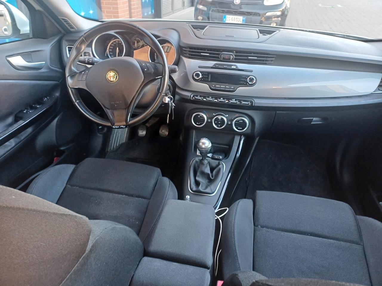 Alfa Romeo Giulietta 1.6 JTDm-2 105 CV Veloce 2013