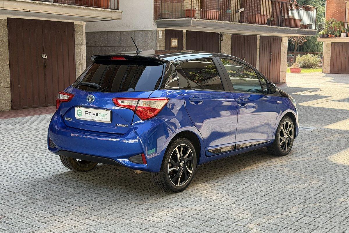 TOYOTA Yaris 1.5 Hybrid 5 porte Trend "Blue Edition"