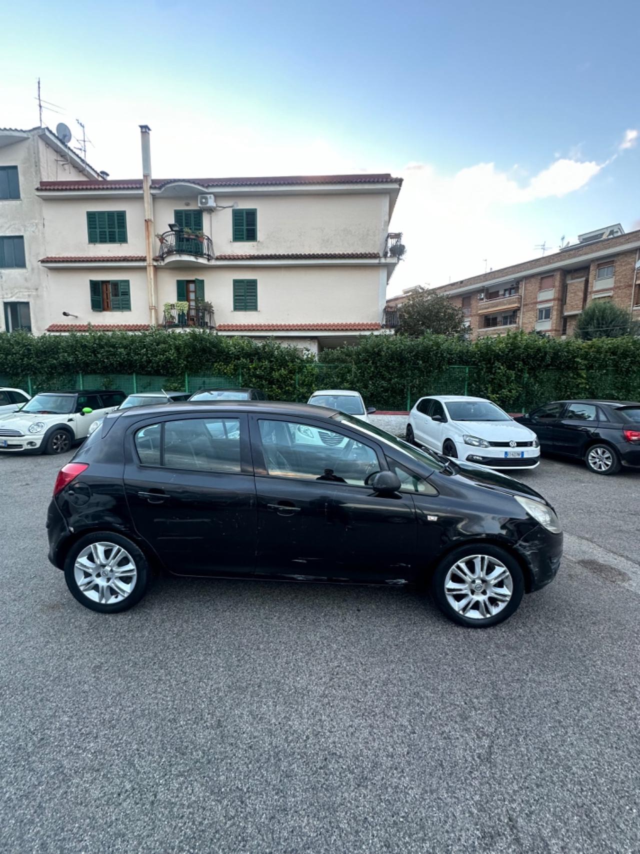 Opel Corsa 1.2 5 porte Cosmo