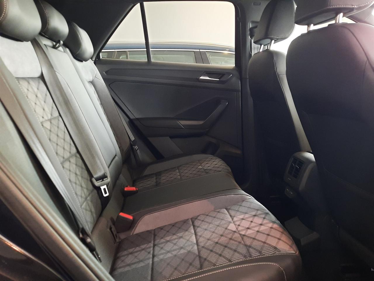 Volkswagen T-Roc 2.0 tdi scr 150cv r line dsg