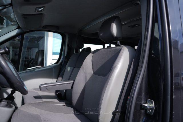 RENAULT Trafic T27 2.5 dCi 150cv PC-TN Passenger