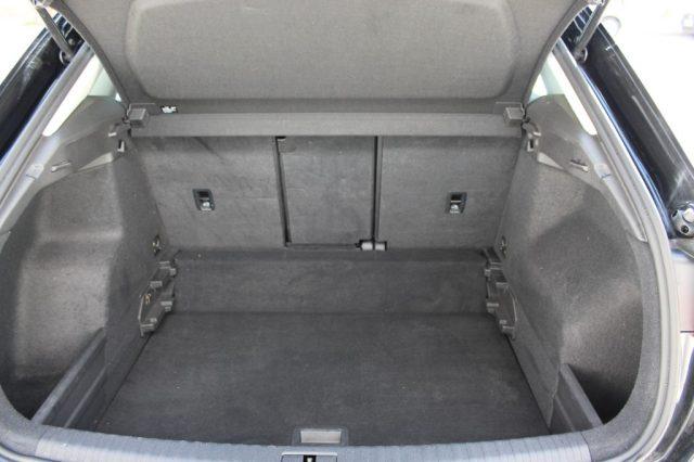 AUDI Q3 35 TDI Business