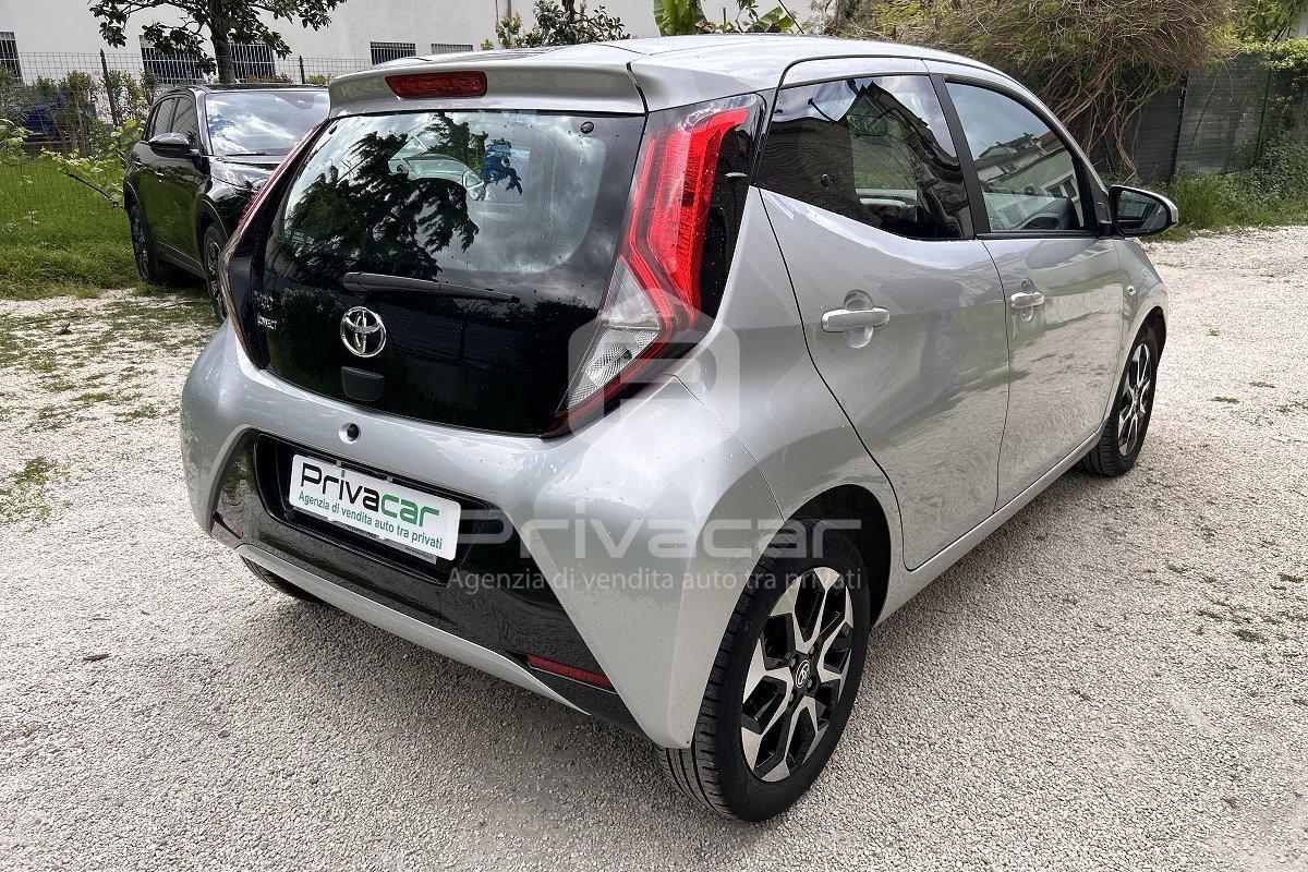 TOYOTA Aygo Connect 1.0 VVT-i 72 CV 5 porte x-fun
