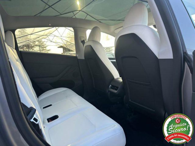 TESLA Model Y AWD Performance