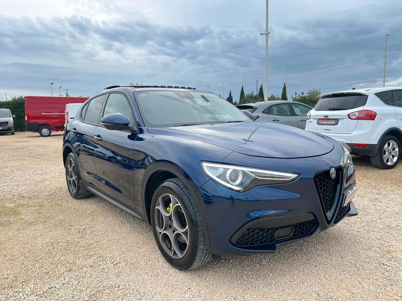 Alfa Stelvio 190 CV Q4 TETTO PANORAMICO APRIBILE