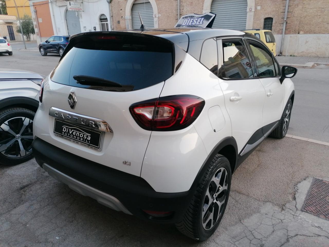 Renault Captur dCi 8V 110 CV Start&Stop Energy Initiale Paris