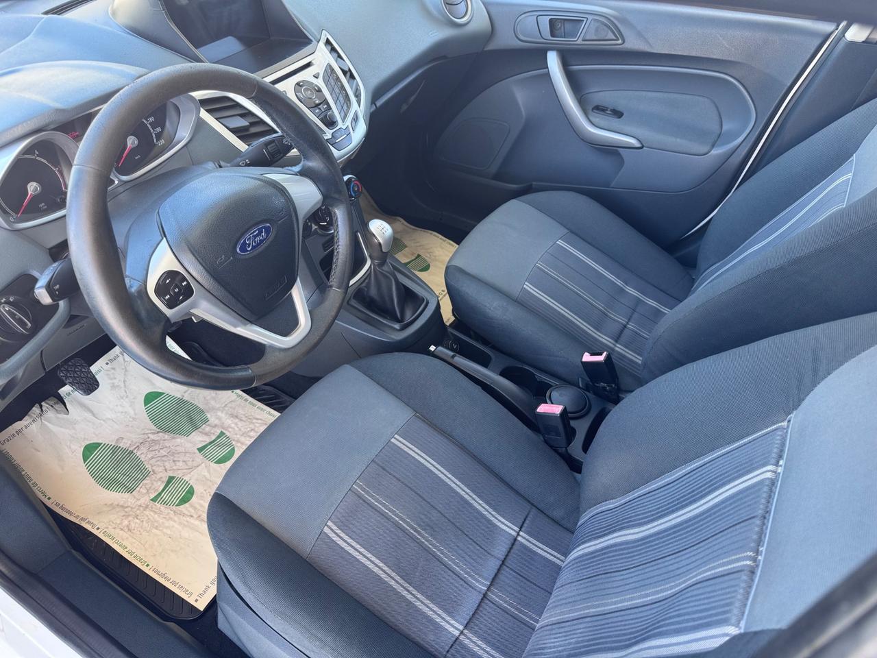 Ford Fiesta 1.4 TDCi 5p. Titanium