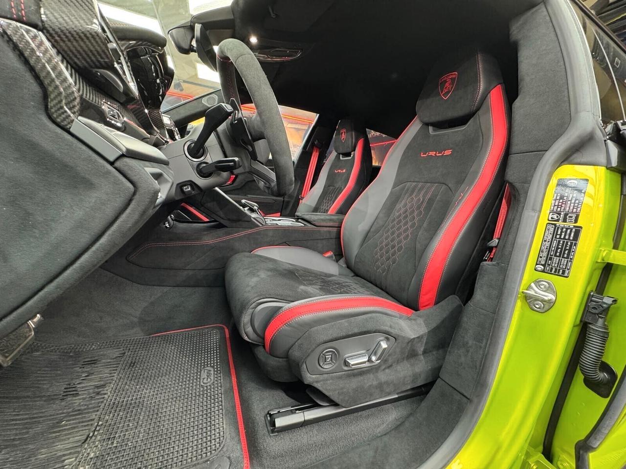 Lamborghini Urus 4.0 Performante (888)