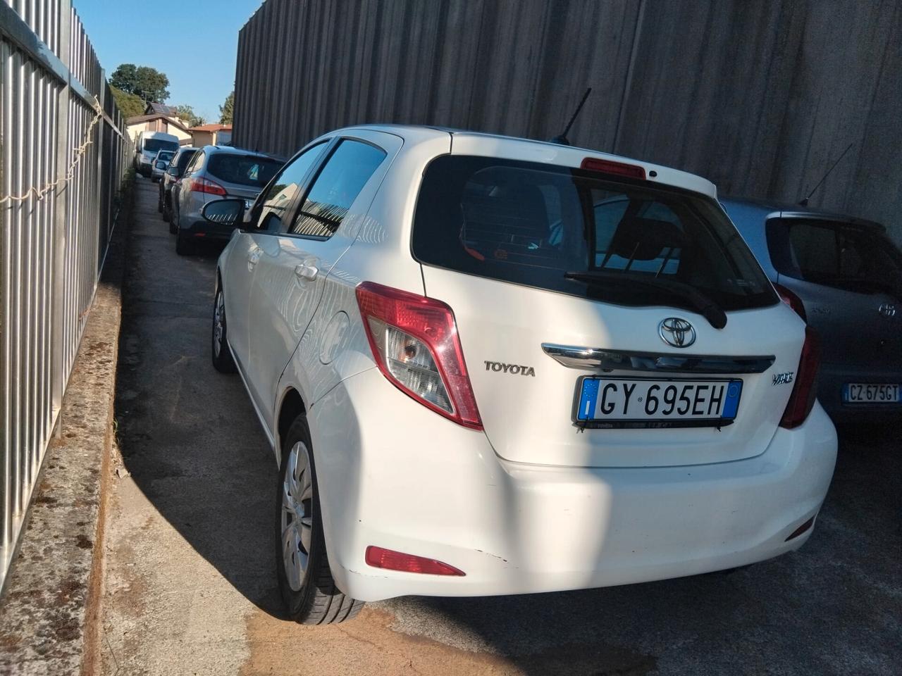 Toyota Yaris 1.0 benzina