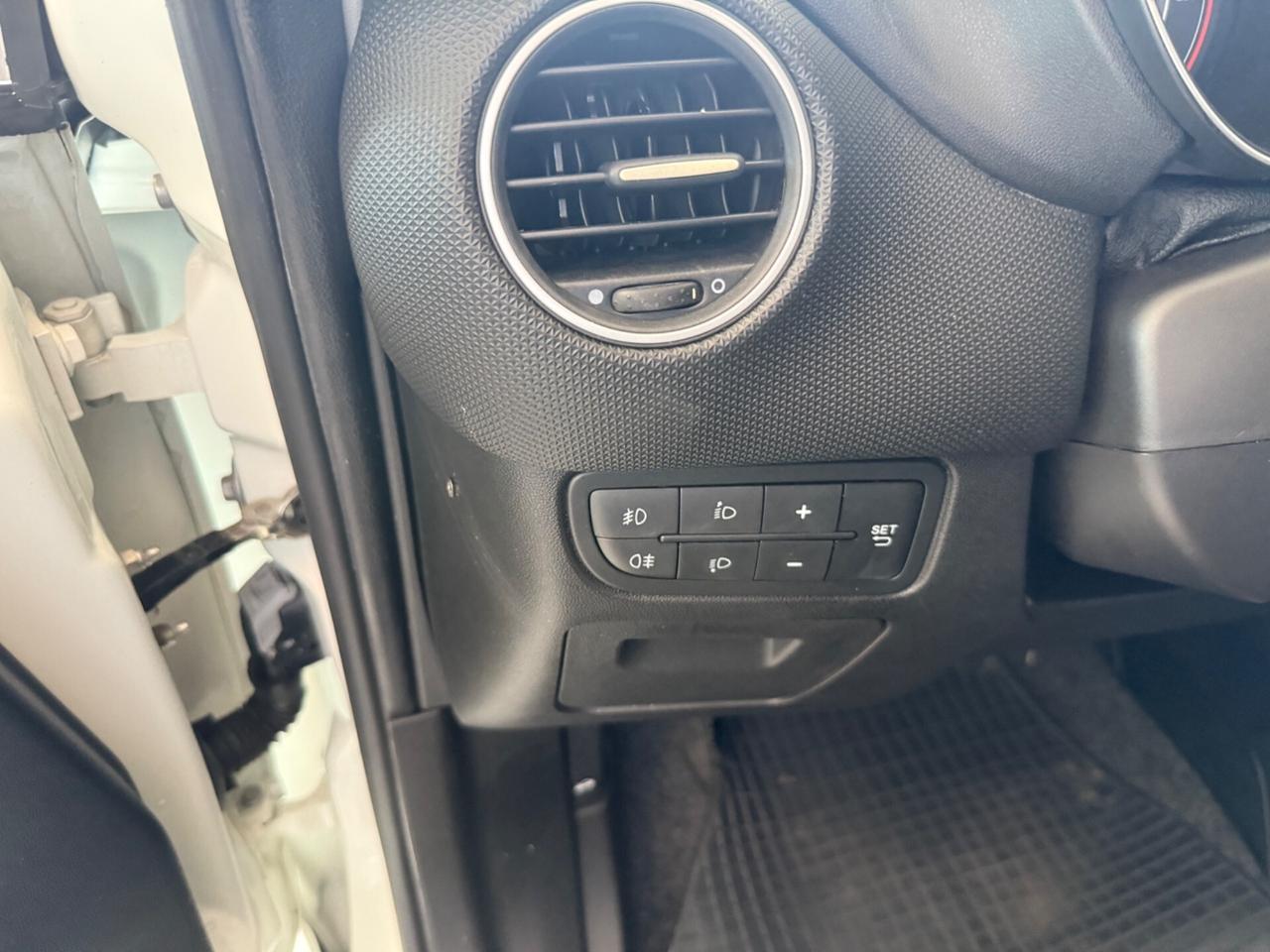 Fiat Punto 1.3 MJT II 75 CV 5 porte Street N1 AUTICARRO